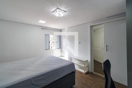 Casa à venda com 310m², 3 quartos e 2 vagasSuíte