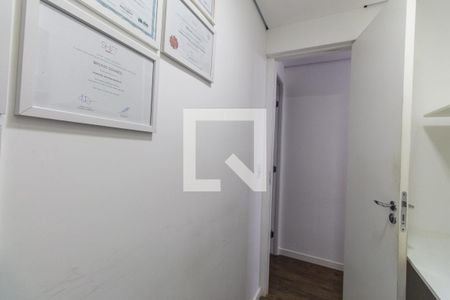 Casa à venda com 310m², 3 quartos e 2 vagasEscritório