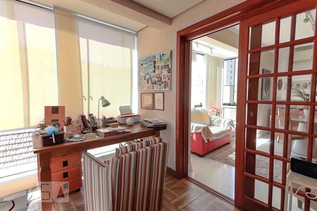 Escritório de apartamento à venda com 4 quartos, 189m² em Farroupilha, Porto Alegre