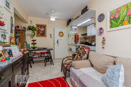 Sala de apartamento à venda com 1 quarto, 37m² em Centro Histórico, Porto Alegre