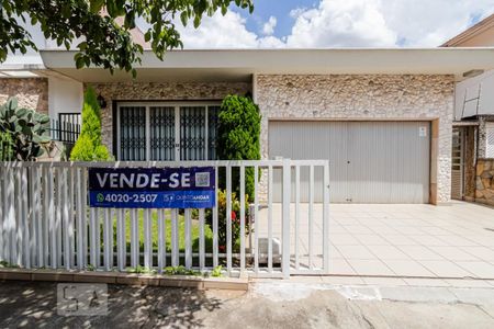 Casa à venda com 325m², 3 quartos e 2 vagasFachada 