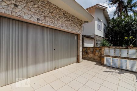 Casa à venda com 325m², 3 quartos e 2 vagasGaragem entrada 