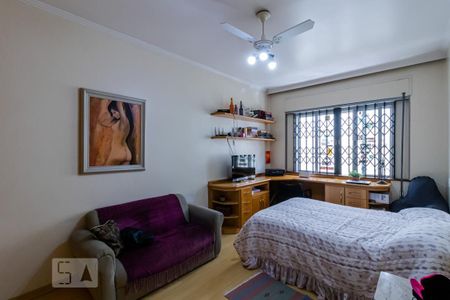 Casa à venda com 325m², 3 quartos e 2 vagasQuarto 2 