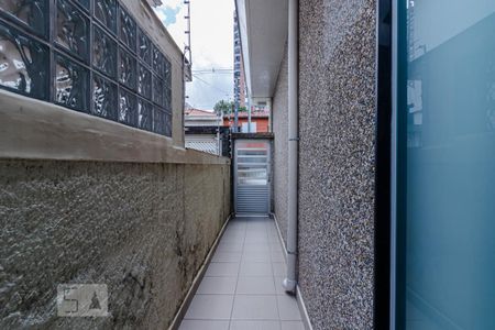 Casa à venda com 325m², 3 quartos e 2 vagasCorredor Lateral 