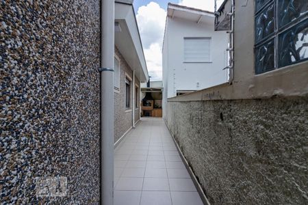 Casa à venda com 325m², 3 quartos e 2 vagasCorredor Lateral 
