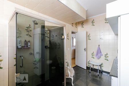 Casa à venda com 325m², 3 quartos e 2 vagasBanheiro da Suíte
