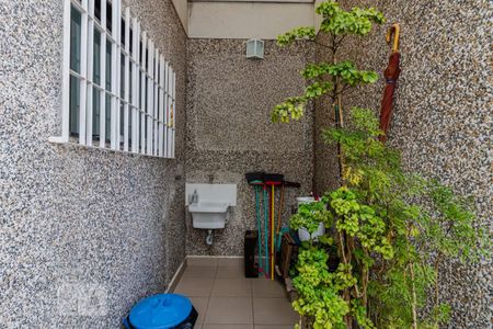 Casa à venda com 325m², 3 quartos e 2 vagasCorredor Lateral 