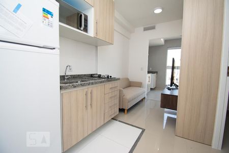 Cozinha de kitnet/studio para alugar com 1 quarto, 28m² em Macedo, Guarulhos