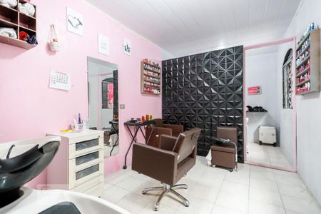 Casa à venda com 250m², 3 quartos e 5 vagasQuarto de Serviço