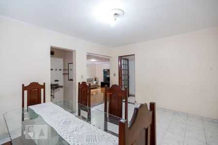 Sala 2 de casa à venda com 3 quartos, 250m² em Vila Nova Carolina, São Paulo