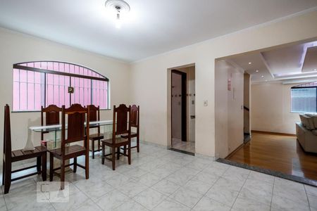 Sala 2 de casa à venda com 3 quartos, 250m² em Vila Nova Carolina, São Paulo