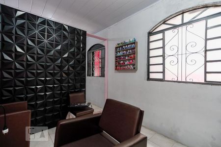 Casa à venda com 250m², 3 quartos e 5 vagasQuarto de Serviço