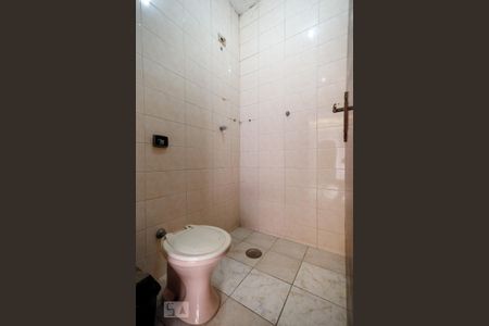 Casa à venda com 250m², 3 quartos e 5 vagasBanheiro de Serviço