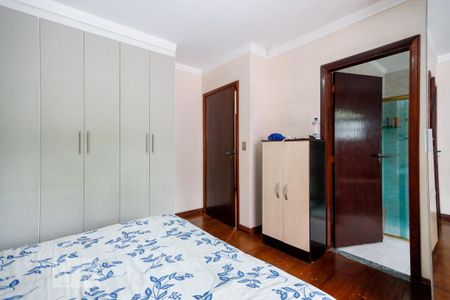 Casa à venda com 250m², 3 quartos e 5 vagasSuíte