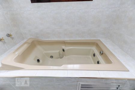 Casa à venda com 250m², 3 quartos e 5 vagasBanheiro da Suíte