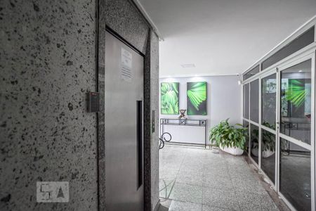 Apartamento para alugar com 129m², 4 quartos e 2 vagasHall