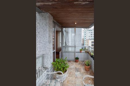 Varanda da sala 1 de apartamento para alugar com 4 quartos, 129m² em Carmo, Belo Horizonte