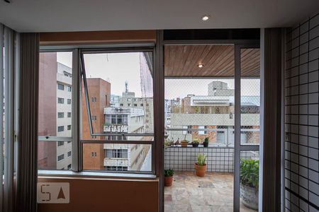 Varanda da sala 1 de apartamento para alugar com 4 quartos, 129m² em Carmo, Belo Horizonte