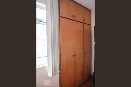 Apartamento para alugar com 129m², 4 quartos e 2 vagasQuarto 2