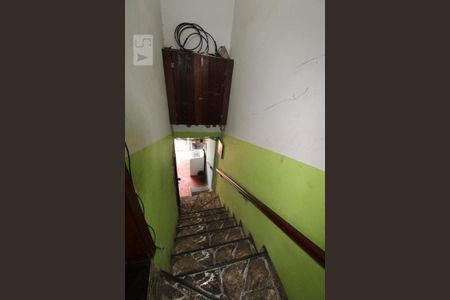 Casa à venda com 118m², 7 quartos e sem vagaEscada