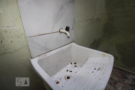 Casa à venda com 118m², 7 quartos e sem vagaÁrea de Serviço do Quarto 2 (suíte)