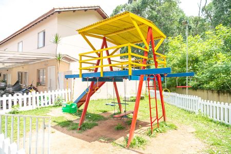 Casa de condomínio para alugar com 56m², 2 quartos e 2 vagas Casa de condomínio para alugar com 56m², 2 quartos e 2 vagasÁrea comum - Playground