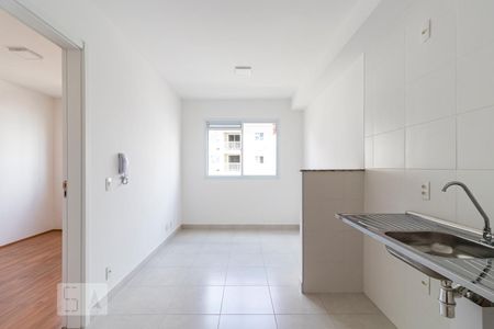 Sala e Cozinha de apartamento para alugar com 1 quarto, 26m² em Cambuci, São Paulo