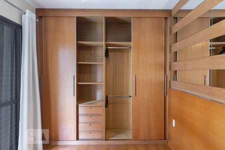 Apartamento para alugar com 70m², 2 quartos e 1 vaga Apartamento para alugar com 70m², 2 quartos e 1 vagaSuíte