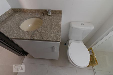 Banheiro Social de apartamento para alugar com 1 quarto, 28m² em Rebouças, Curitiba