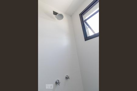 Banheiro Social de apartamento para alugar com 1 quarto, 28m² em Rebouças, Curitiba