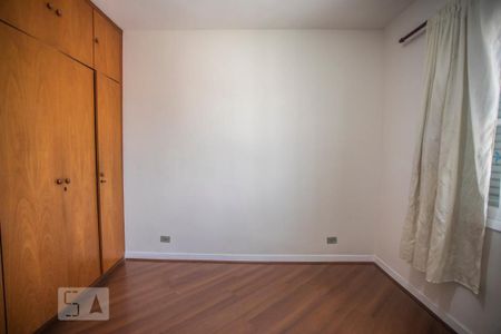 Casa à venda com 360m², 4 quartos e 3 vagas Casa à venda com 360m², 4 quartos e 3 vagasQuarto 3
