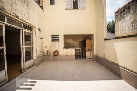 Casa à venda com 360m², 4 quartos e 3 vagas Casa à venda com 360m², 4 quartos e 3 vagasQuintal