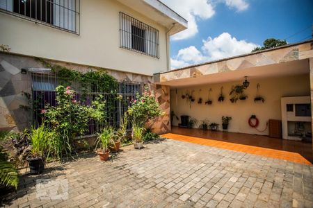 Casa à venda com 360m², 4 quartos e 3 vagas Casa à venda com 360m², 4 quartos e 3 vagasGaragem