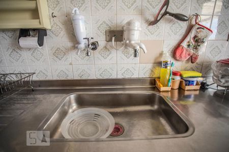 Casa à venda com 360m², 4 quartos e 3 vagas Casa à venda com 360m², 4 quartos e 3 vagasCozinha - Torneira