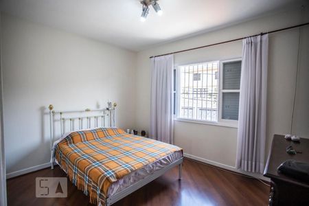 Casa à venda com 360m², 4 quartos e 3 vagas Casa à venda com 360m², 4 quartos e 3 vagasSuíte