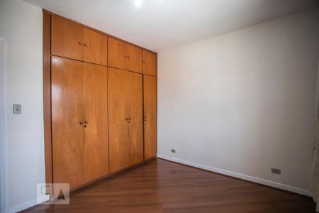 Casa à venda com 360m², 4 quartos e 3 vagas Casa à venda com 360m², 4 quartos e 3 vagasQuarto 3