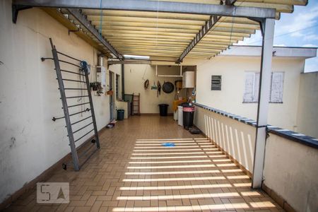 Casa à venda com 360m², 4 quartos e 3 vagas Casa à venda com 360m², 4 quartos e 3 vagasÁrea de Serviço