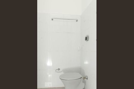 Apartamento para alugar com 79m², 2 quartos e sem vagaDetalhe Banheiro