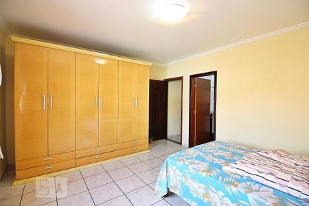 Casa à venda com 200m², 3 quartos e 1 vagaQuarto 2 - Suíte