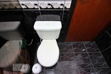 Casa à venda com 200m², 3 quartos e 1 vagaBanheiro do Quarto 2 - Suíte