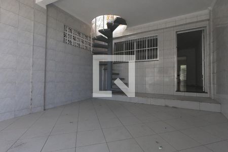 Casa à venda com 129m², 3 quartos e 2 vagasGaragem
