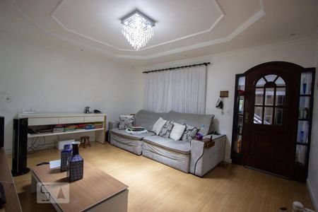 Sala  de casa para alugar com 2 quartos, 225m² em Vila Quintino, Carapicuíba