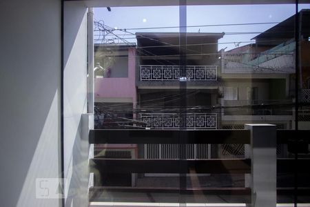 Suíte 1 - Vista  de casa para alugar com 2 quartos, 225m² em Vila Quintino, Carapicuíba
