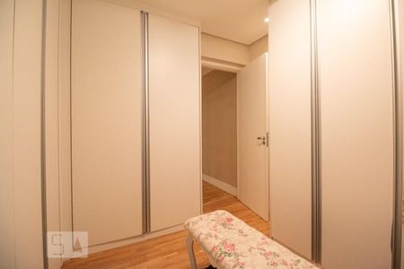 Apartamento à venda com 117m², 3 quartos e 2 vagasSuíte 2
