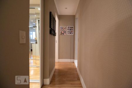 Apartamento à venda com 117m², 3 quartos e 2 vagasCorredor