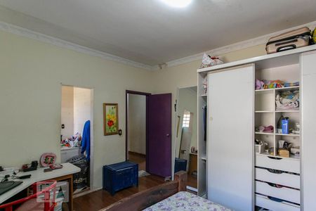 Casa à venda com 410m², 3 quartos e 4 vagas Casa à venda com 410m², 3 quartos e 4 vagasQuarto Suite