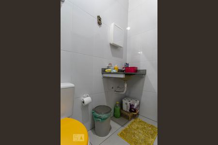 Casa à venda com 410m², 3 quartos e 4 vagas Casa à venda com 410m², 3 quartos e 4 vagasBanheiro Social