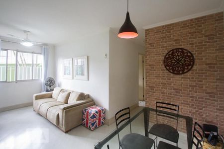 Sala de apartamento para alugar com 2 quartos, 58m² em Santo Amaro, São Paulo