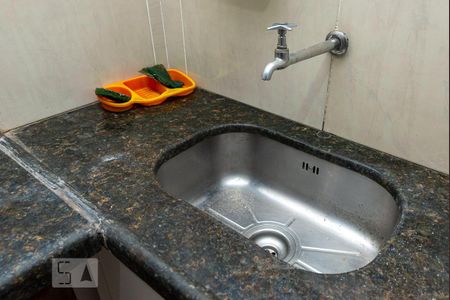 Casa à venda com 100m², 5 quartos e 2 vagas Casa à venda com 100m², 5 quartos e 2 vagasCozinha - Torneira