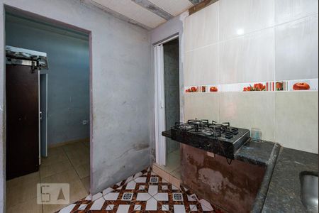 Casa à venda com 100m², 5 quartos e 2 vagas Casa à venda com 100m², 5 quartos e 2 vagasCozinha